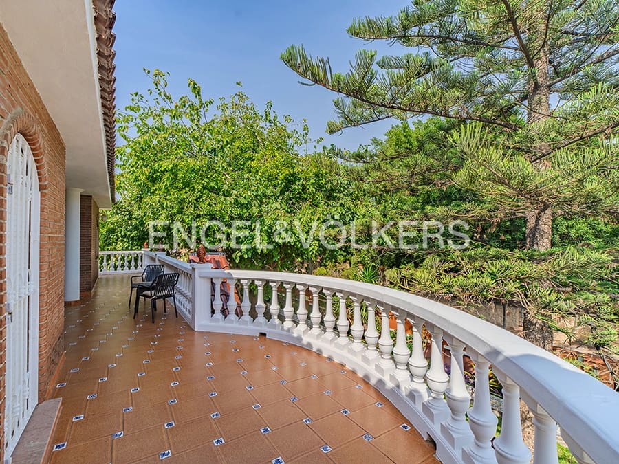 3 bedroom Villa for sale in Muchamiel / Mutxamel with pool garage - € 630,000 (Ref: 9325413)