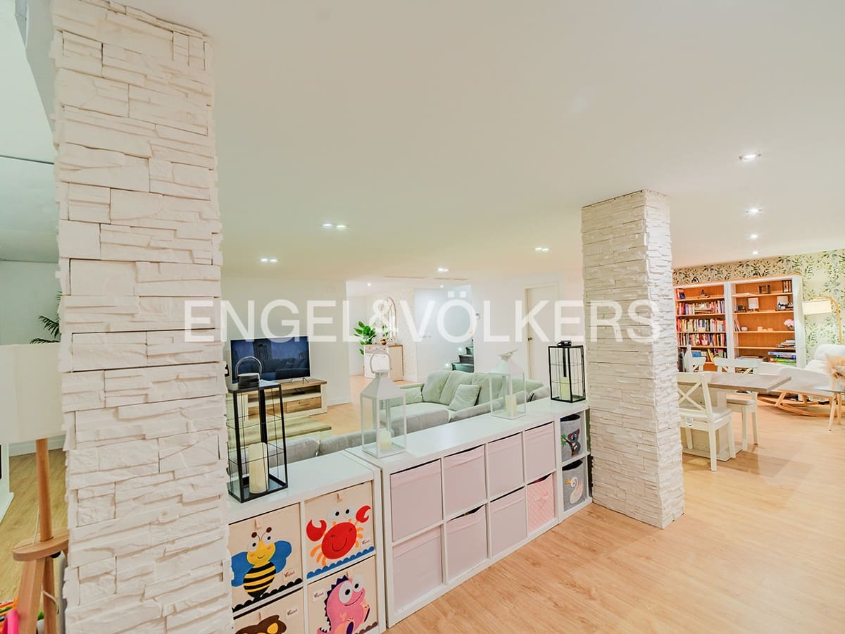 5 soveværelse Lejlighed til salg i El Campello med swimmingpool garage - € 1.600.000 (Ref: 9343782)