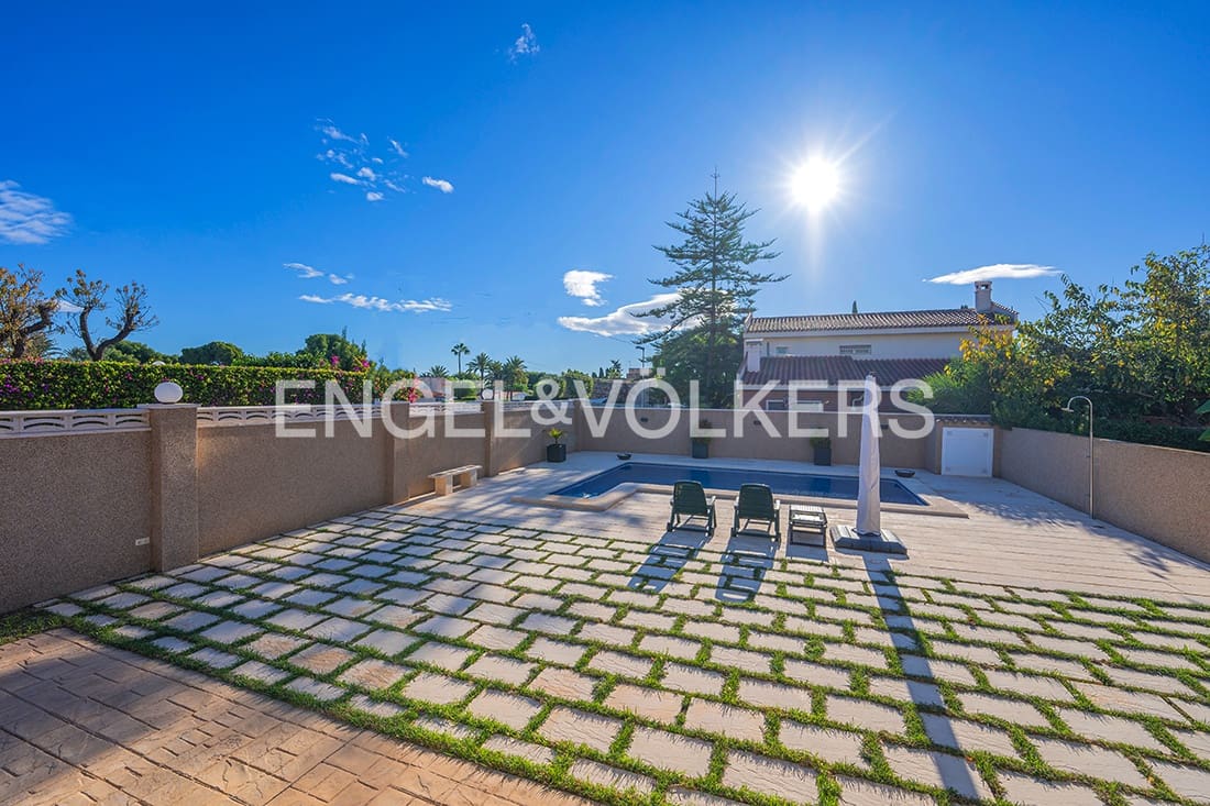 4 chambre Villa/Maison à vendre à San Juan de Alicante / Sant Joan d'Alacant avec piscine garage - 1 095 000 € (Ref: 9345199)