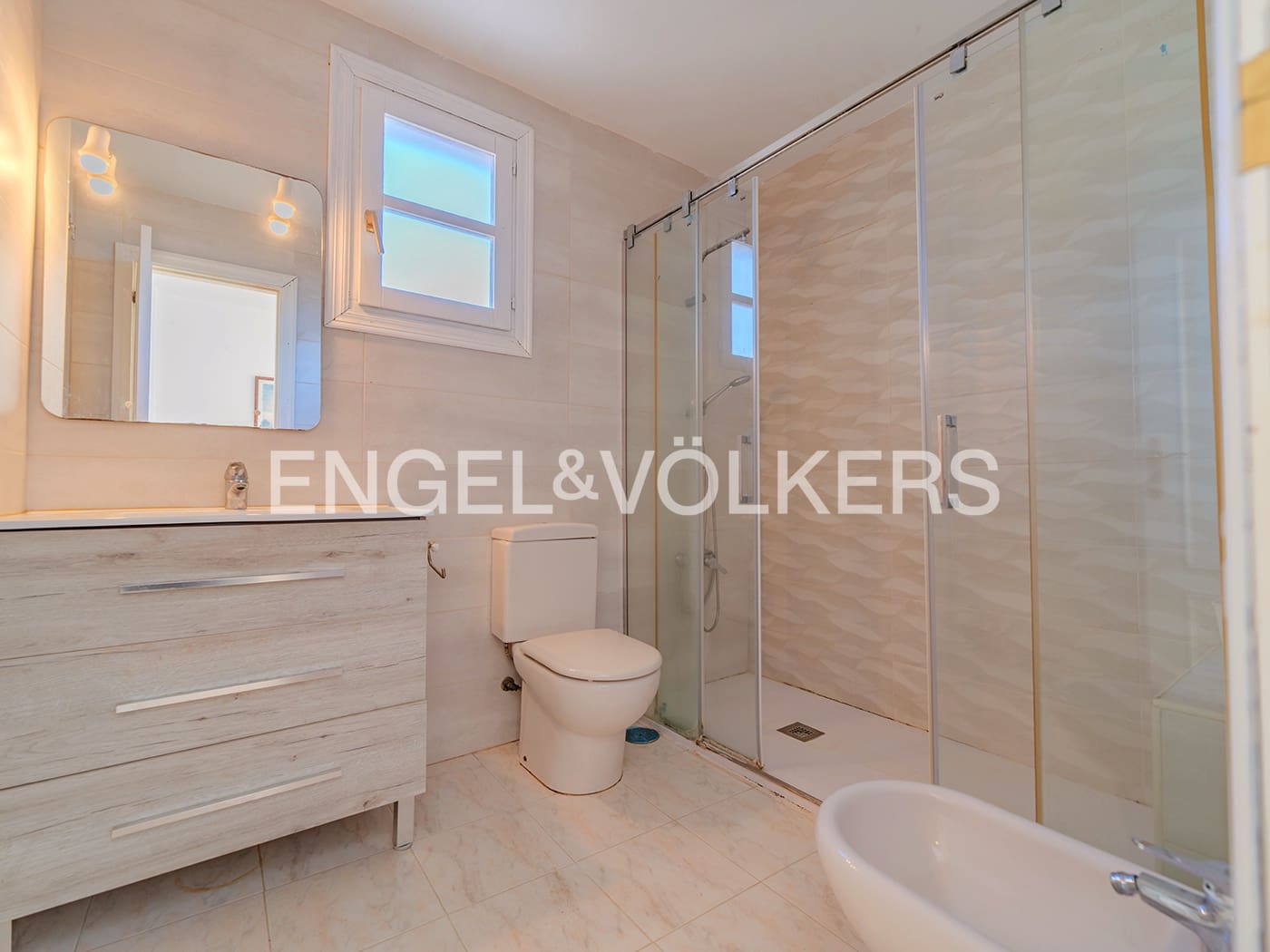 7 makuuhuone Huvila myytävänä paikassa Muchamiel / Mutxamel mukana uima-altaan 
autotalli - 515 000 € (Ref: 9349817)