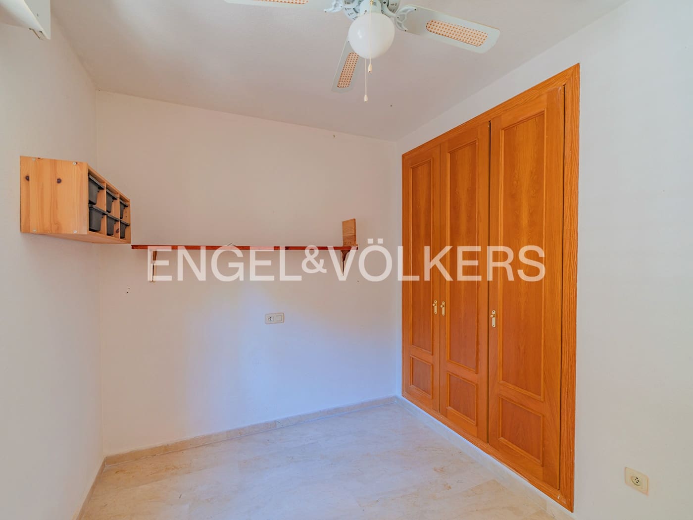 7 makuuhuone Huvila myytävänä paikassa Muchamiel / Mutxamel mukana uima-altaan 
autotalli - 515 000 € (Ref: 9349817)