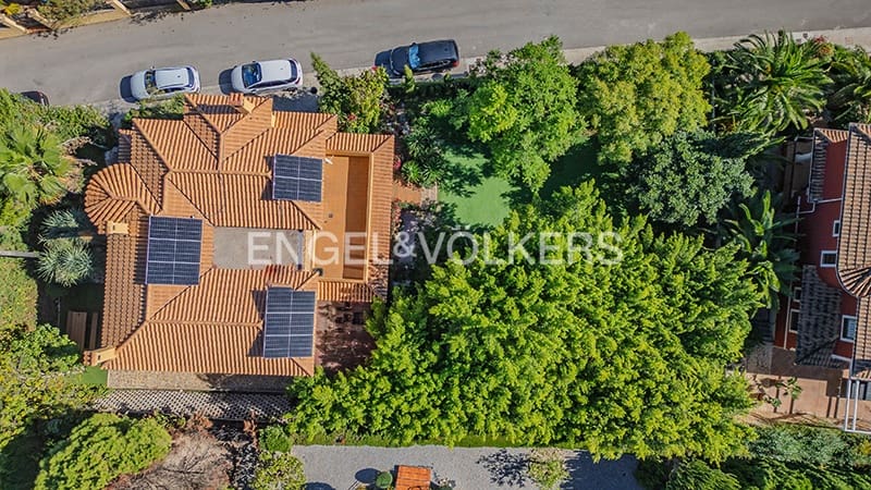 7 makuuhuone Huvila myytävänä paikassa Muchamiel / Mutxamel mukana uima-altaan 
autotalli - 515 000 € (Ref: 9349817)