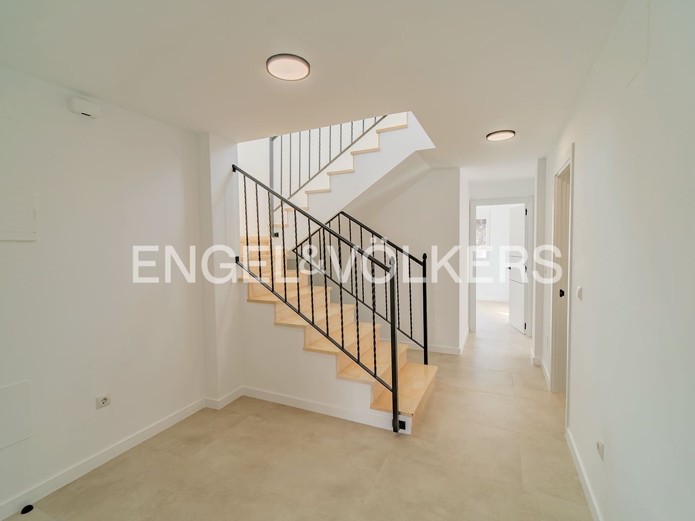 3 sovrum Villa till salu i El Campello med garage - 550 000 € (Ref: 9349946)