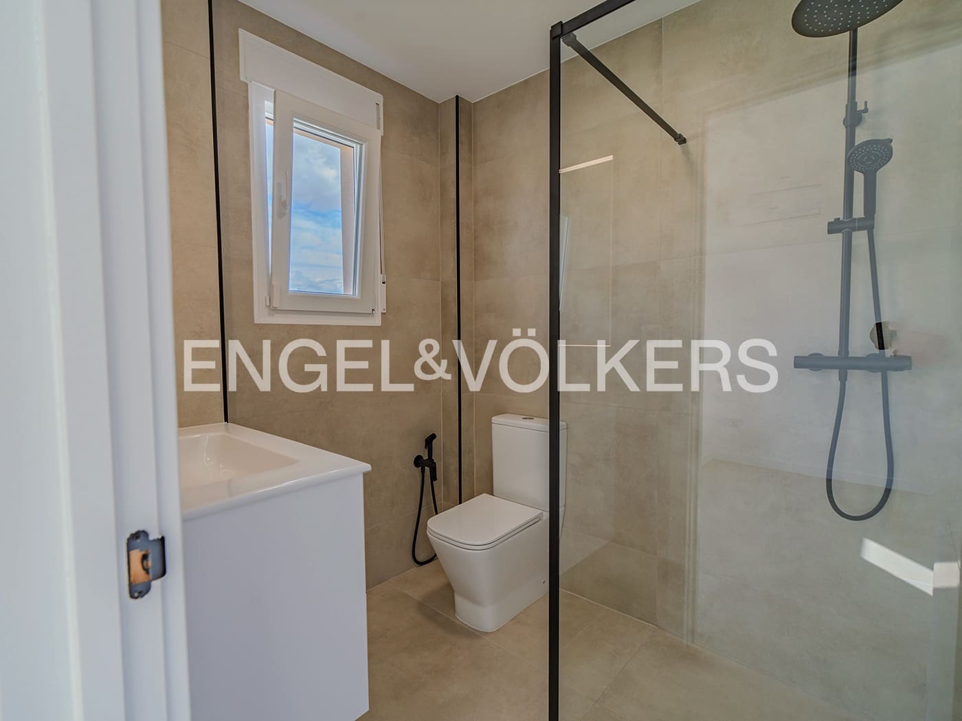 3 sovrum Villa till salu i El Campello med garage - 550 000 € (Ref: 9349946)