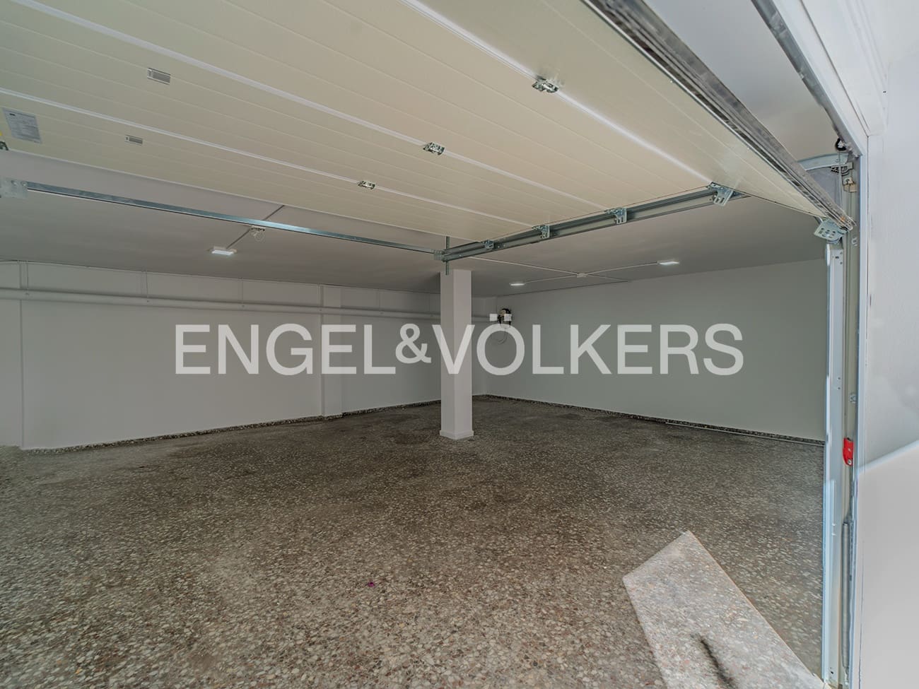 3 sovrum Villa till salu i El Campello med garage - 550 000 € (Ref: 9349946)