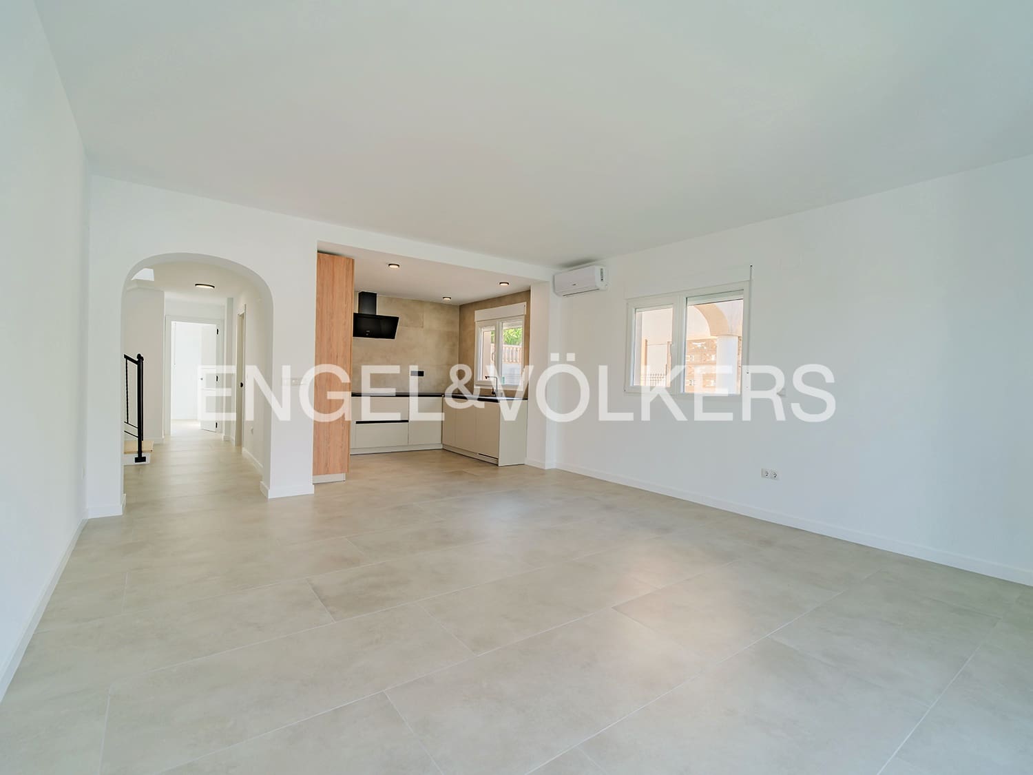 3 sovrum Villa till salu i El Campello med garage - 550 000 € (Ref: 9349946)