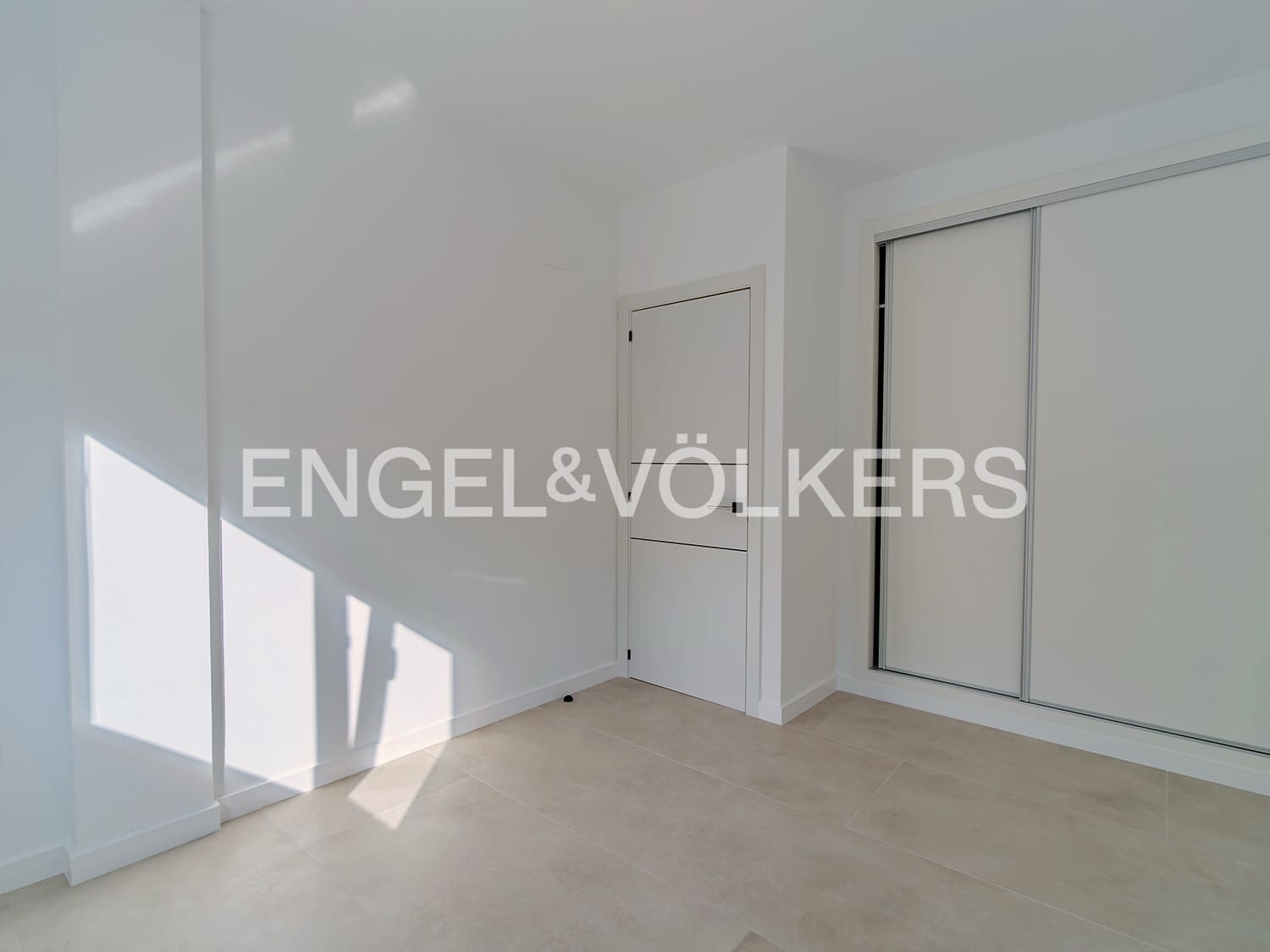 3 sovrum Villa till salu i El Campello med garage - 550 000 € (Ref: 9349946)