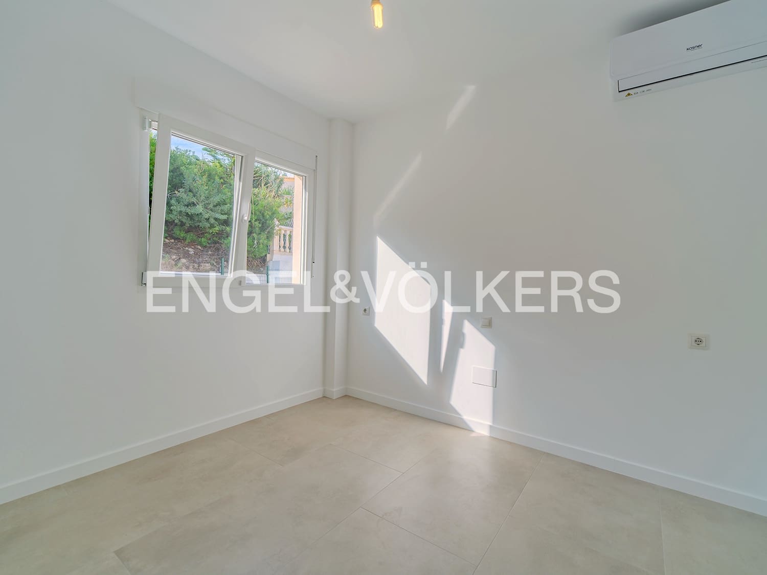 3 sovrum Villa till salu i El Campello med garage - 550 000 € (Ref: 9349946)