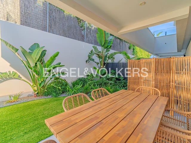 4 bedroom Semi-detached Villa for sale in San Juan de Alicante / Sant Joan d'Alacant with pool garage - € 875,000 (Ref: 9354199)