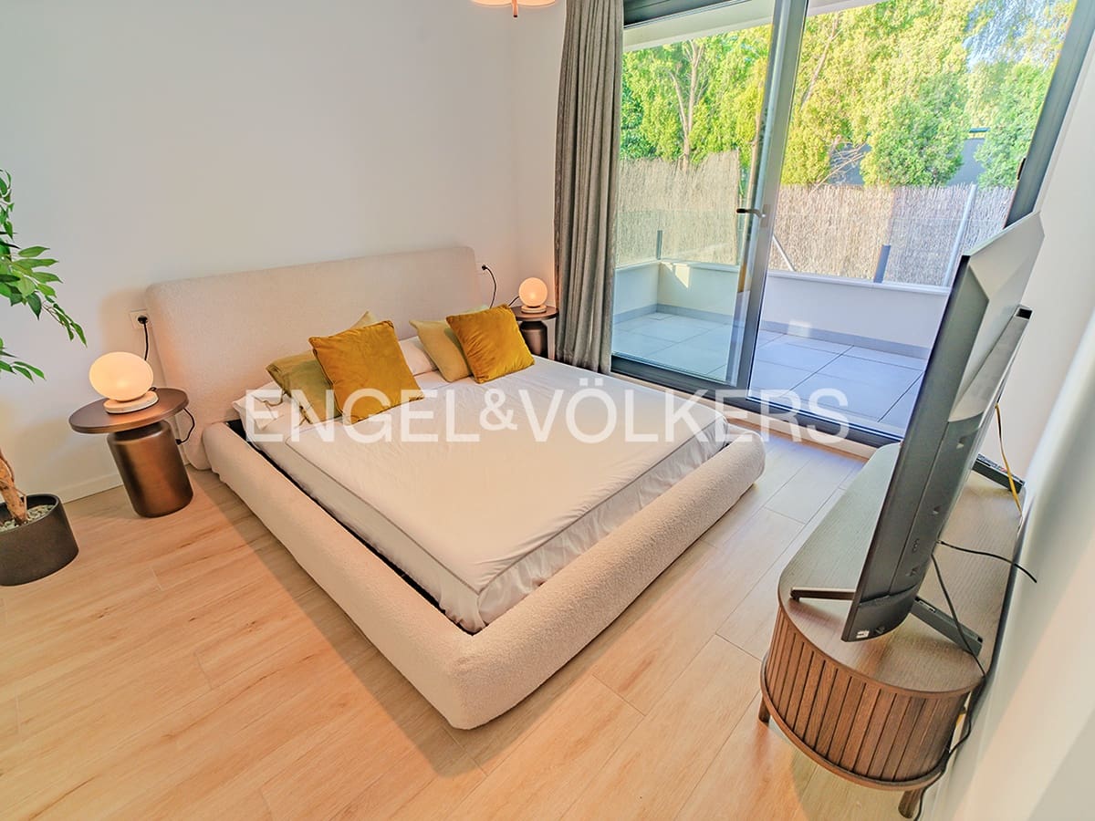 4 makuuhuone Paritalo myytävänä paikassa San Juan de Alicante / Sant Joan d'Alacant mukana uima-altaan 
autotalli - 875 000 € (Ref: 9354199)