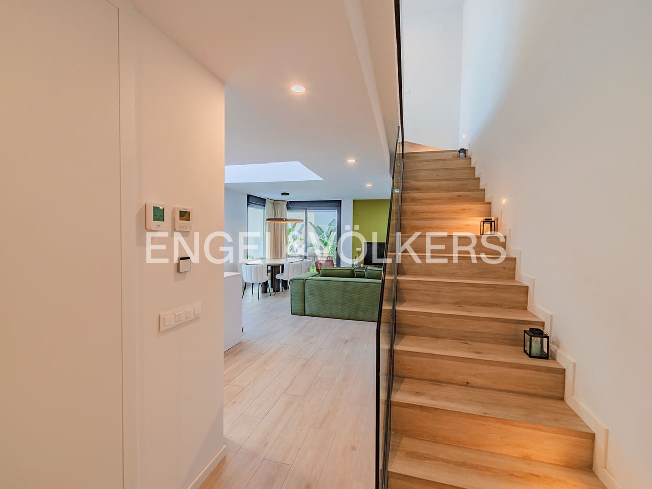 4 makuuhuone Paritalo myytävänä paikassa San Juan de Alicante / Sant Joan d'Alacant mukana uima-altaan 
autotalli - 875 000 € (Ref: 9354199)