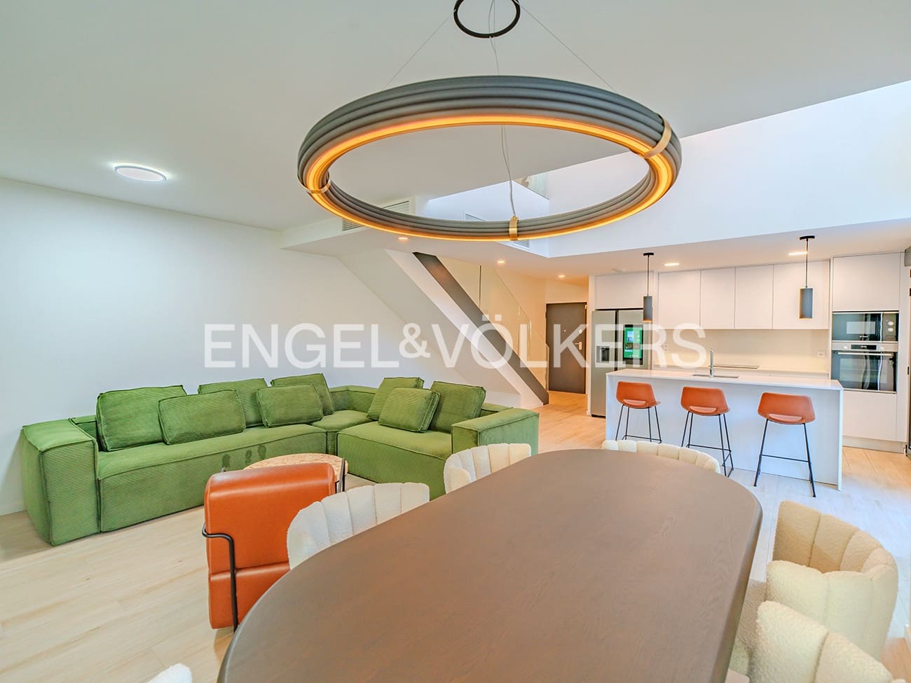 4 makuuhuone Paritalo myytävänä paikassa San Juan de Alicante / Sant Joan d'Alacant mukana uima-altaan 
autotalli - 875 000 € (Ref: 9354199)