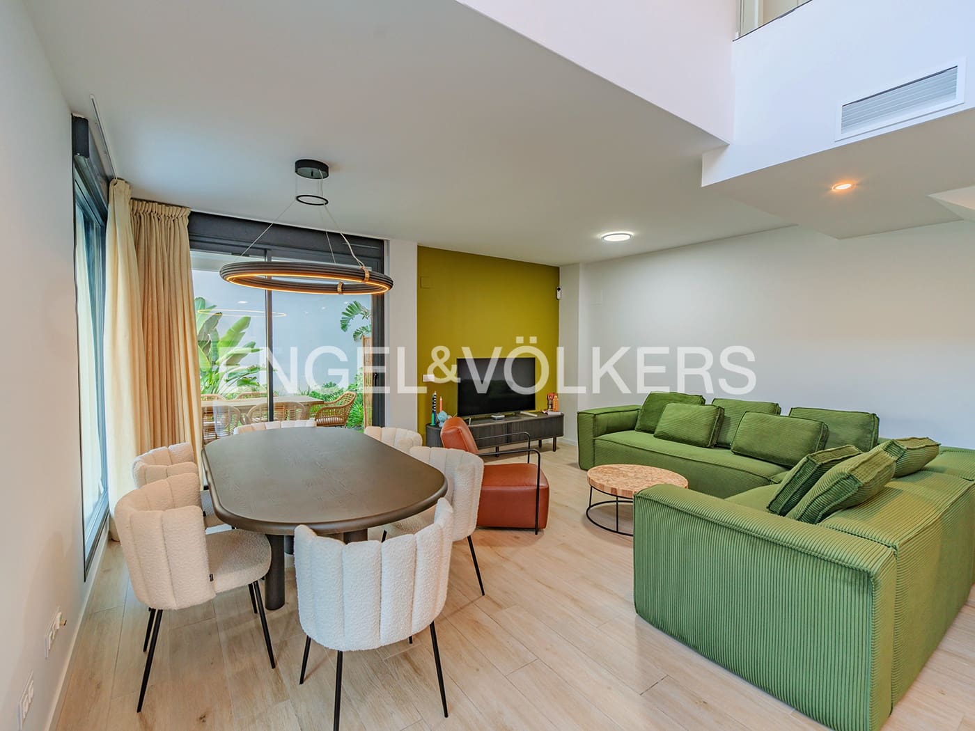 4 makuuhuone Paritalo myytävänä paikassa San Juan de Alicante / Sant Joan d'Alacant mukana uima-altaan 
autotalli - 875 000 € (Ref: 9354199)