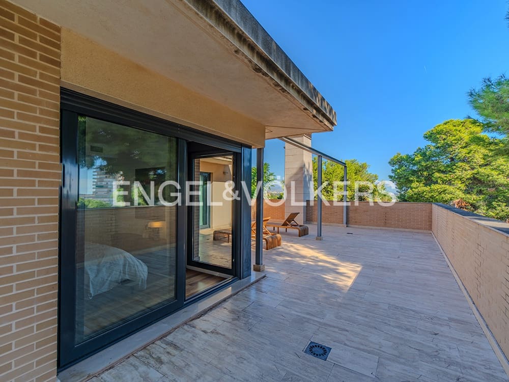 6 sypialnia Willa na sprzedaż w Miasto Alicante / Alacant z basenem garażem - 1 395 000 € (Ref: 9354495)