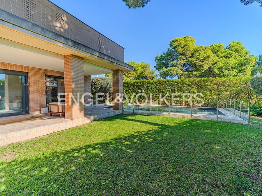 6 sypialnia Willa na sprzedaż w Miasto Alicante / Alacant z basenem garażem - 1 395 000 € (Ref: 9354495)