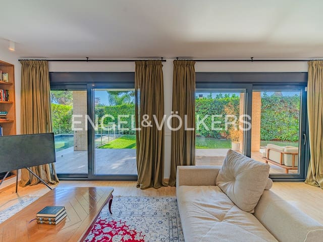 6 sovrum Villa till salu i Albufereta, Alicante stad med pool garage - 1 395 000 € (Ref: 9354495)