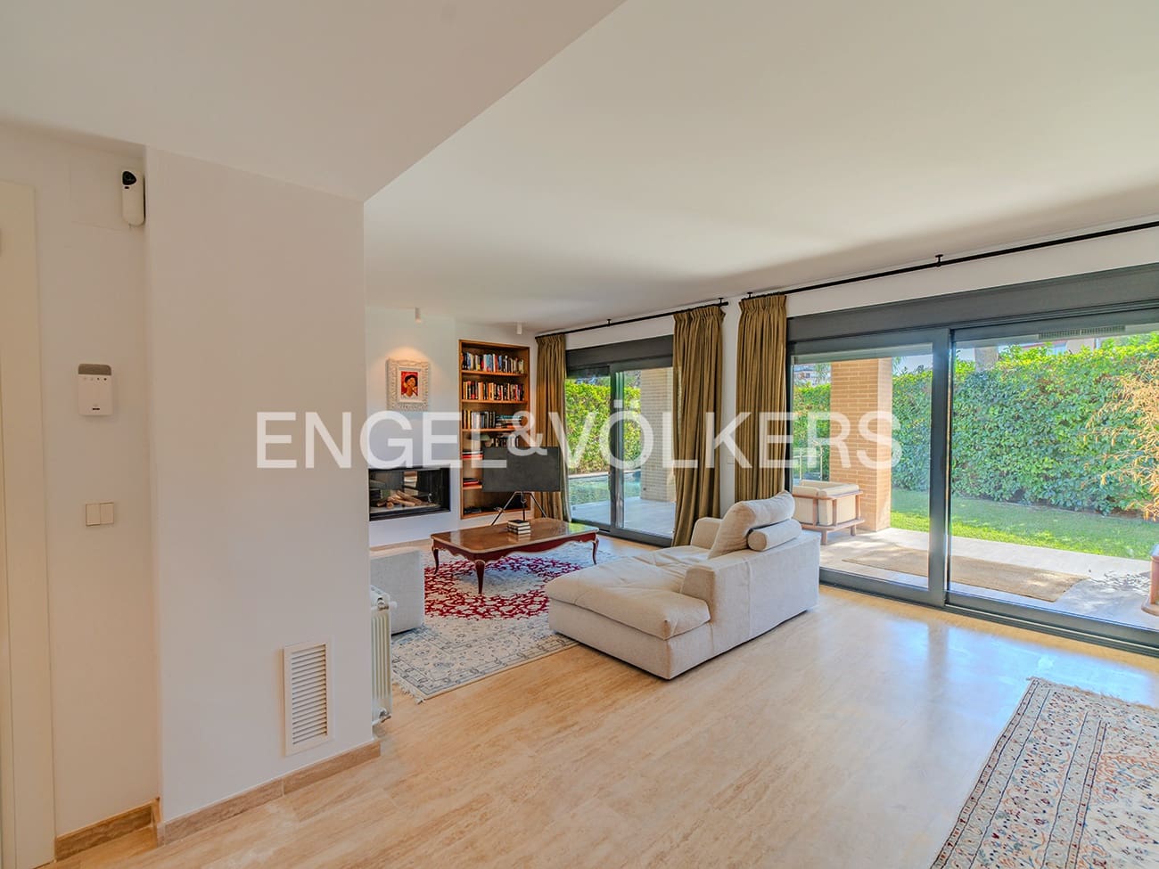 6 sypialnia Willa na sprzedaż w Miasto Alicante / Alacant z basenem garażem - 1 395 000 € (Ref: 9354495)