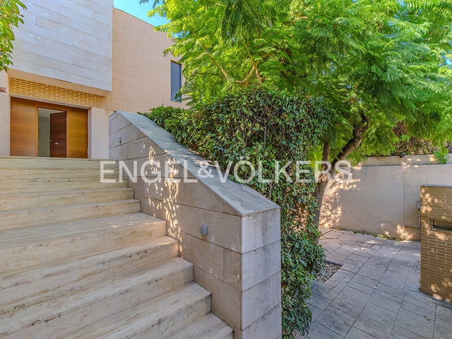 6 sypialnia Willa na sprzedaż w Miasto Alicante / Alacant z basenem garażem - 1 395 000 € (Ref: 9354495)