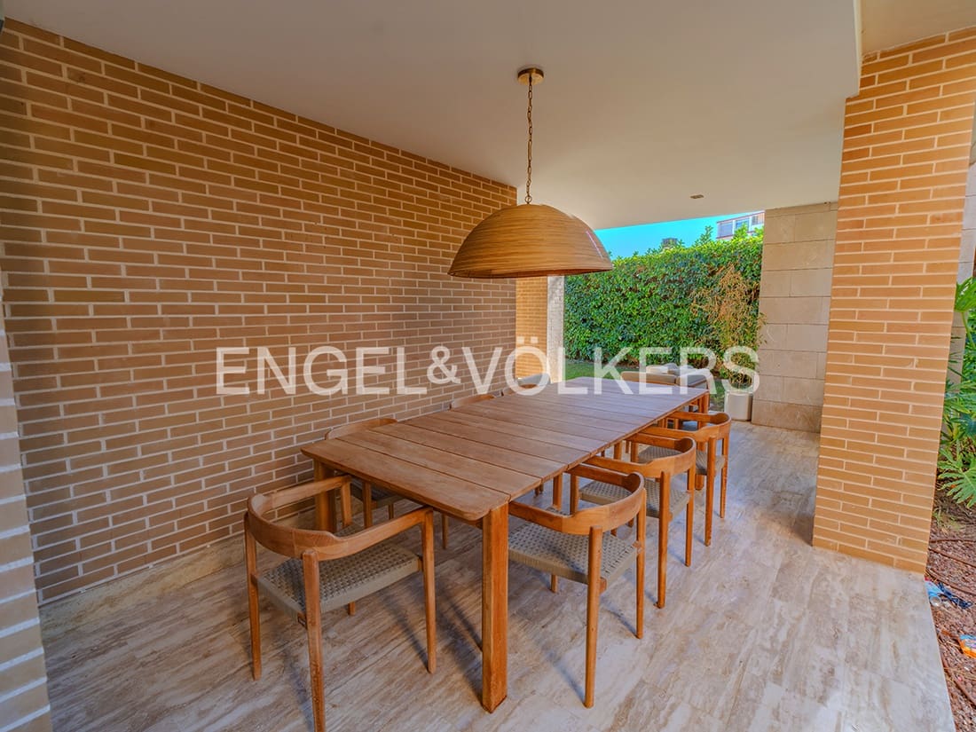 6 sypialnia Willa na sprzedaż w Miasto Alicante / Alacant z basenem garażem - 1 395 000 € (Ref: 9354495)