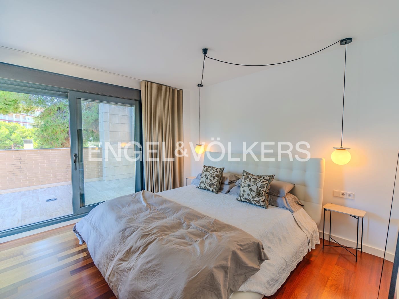 6 sypialnia Willa na sprzedaż w Miasto Alicante / Alacant z basenem garażem - 1 395 000 € (Ref: 9354495)