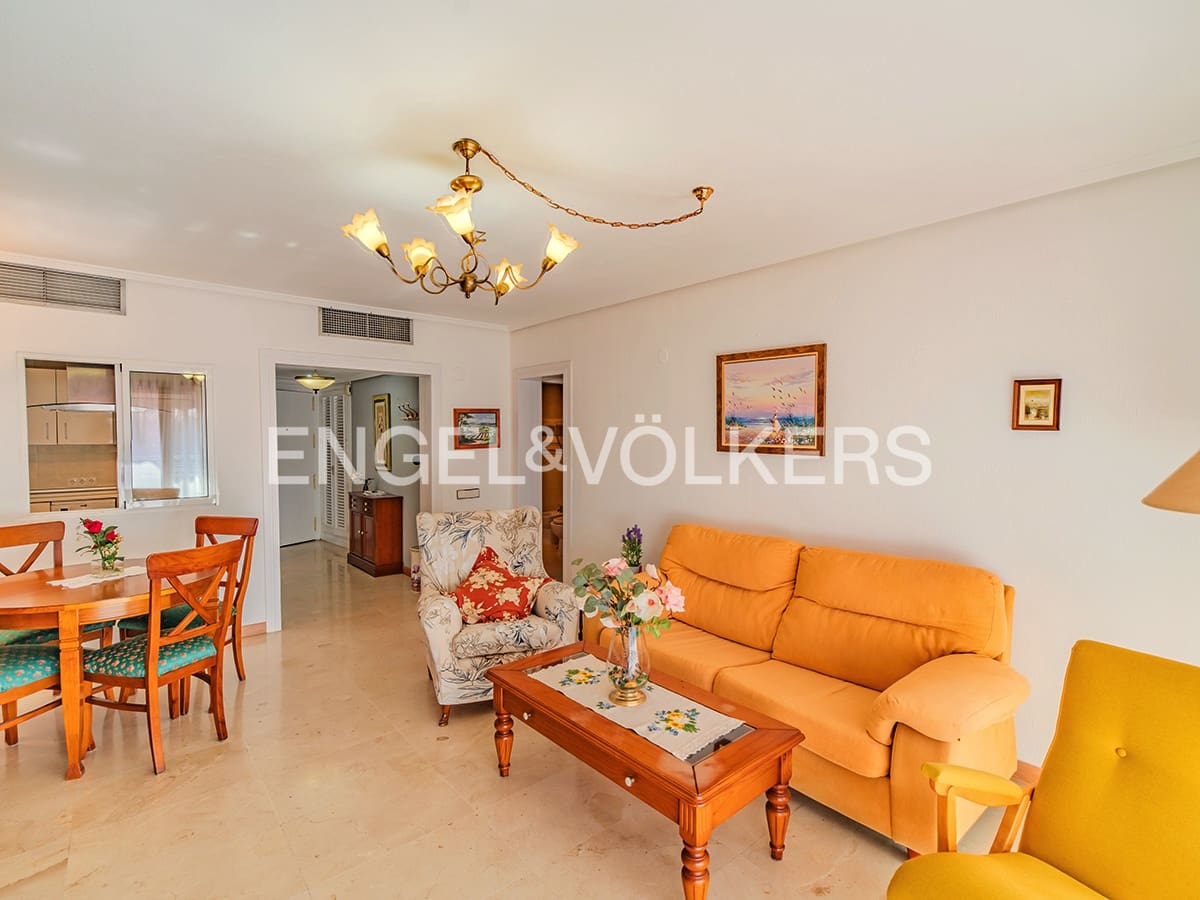 Leilighet til salgs i Alicante by - € 265 000 (Ref: 9378102)