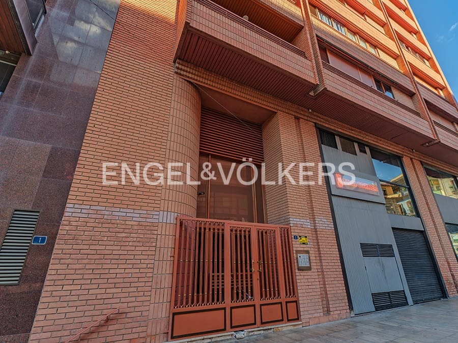 Leilighet til salgs i Alicante by - € 265 000 (Ref: 9378102)