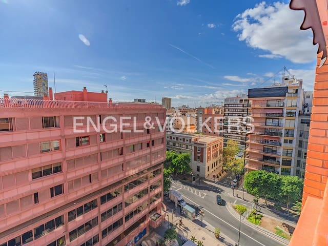 Apartamento para venda em Barrio del Centro, Alicante cidade - 265 000 € (Ref: 9378102)