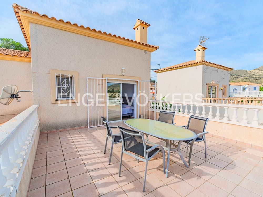 3 camera da letto Villa in vendita in El Campello con piscina garage - 569.000 € (Rif: 9383736)
