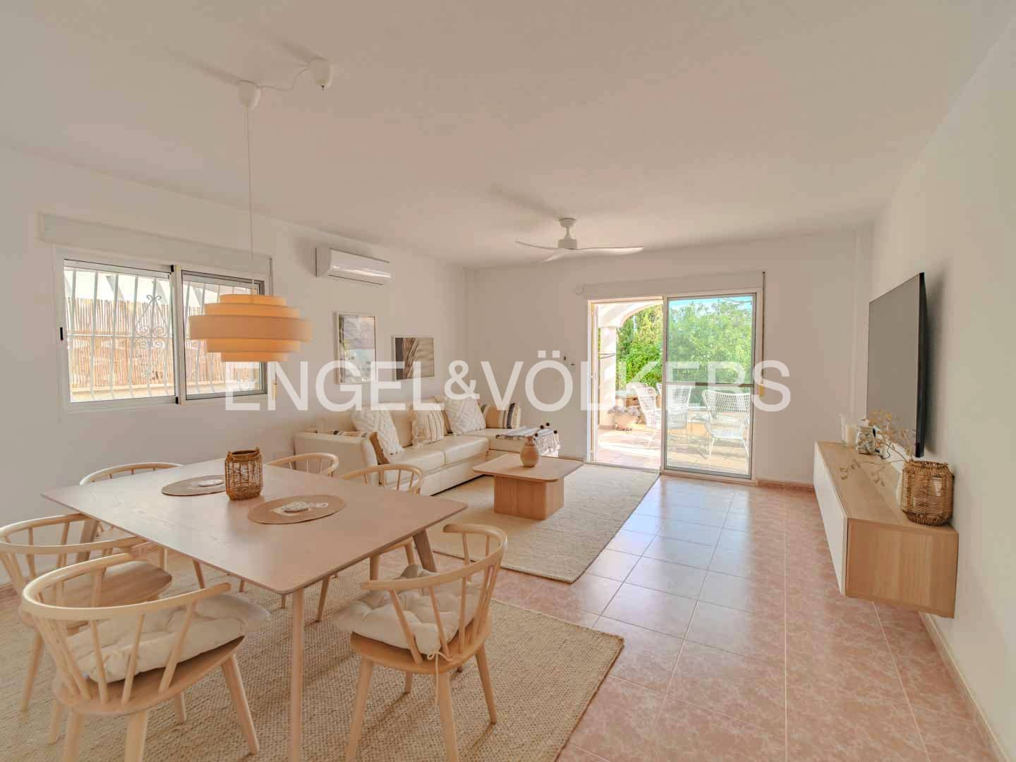 3 camera da letto Villa in vendita in El Campello con piscina garage - 569.000 € (Rif: 9383736)