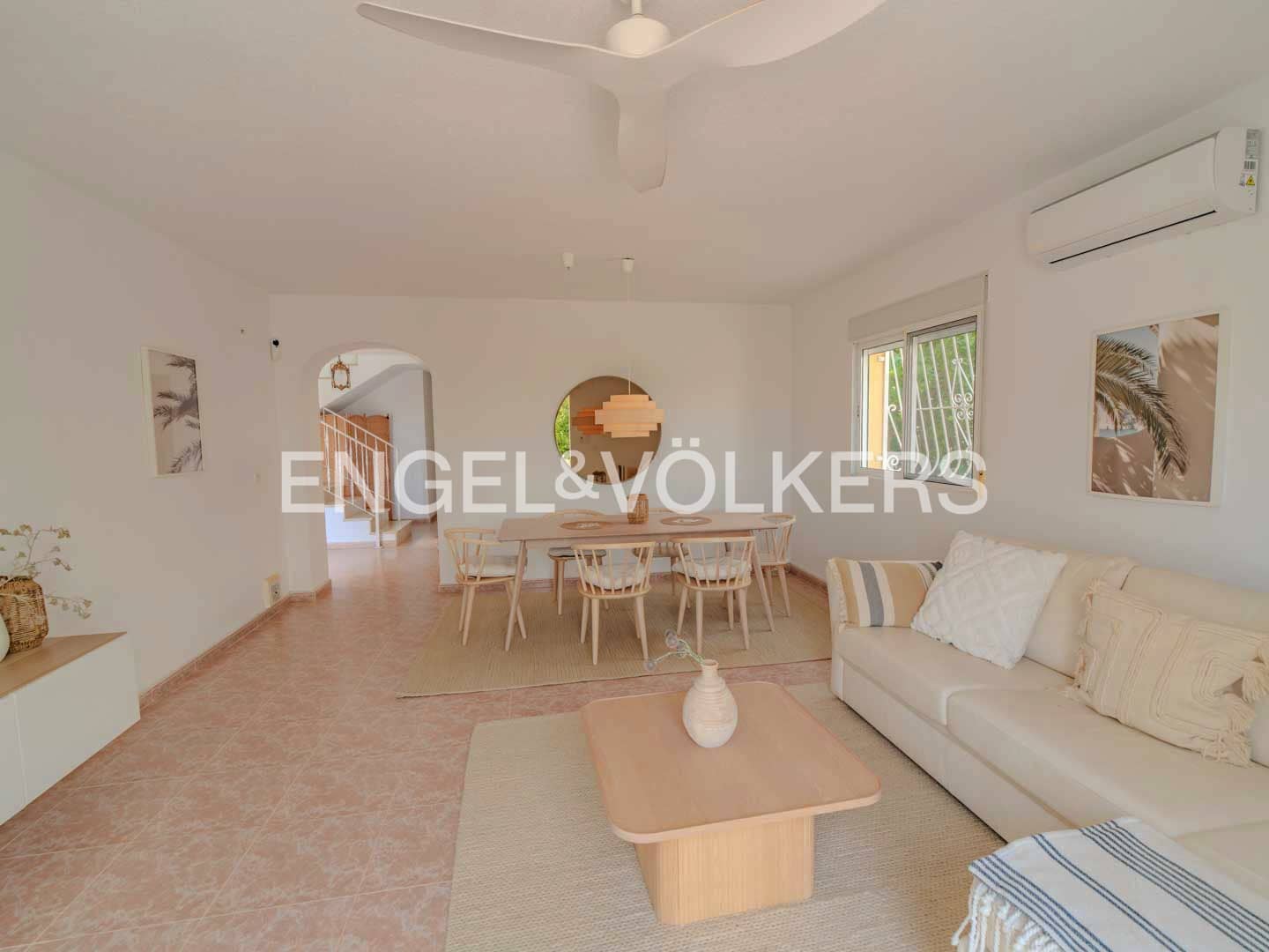 3 camera da letto Villa in vendita in El Campello con piscina garage - 569.000 € (Rif: 9383736)