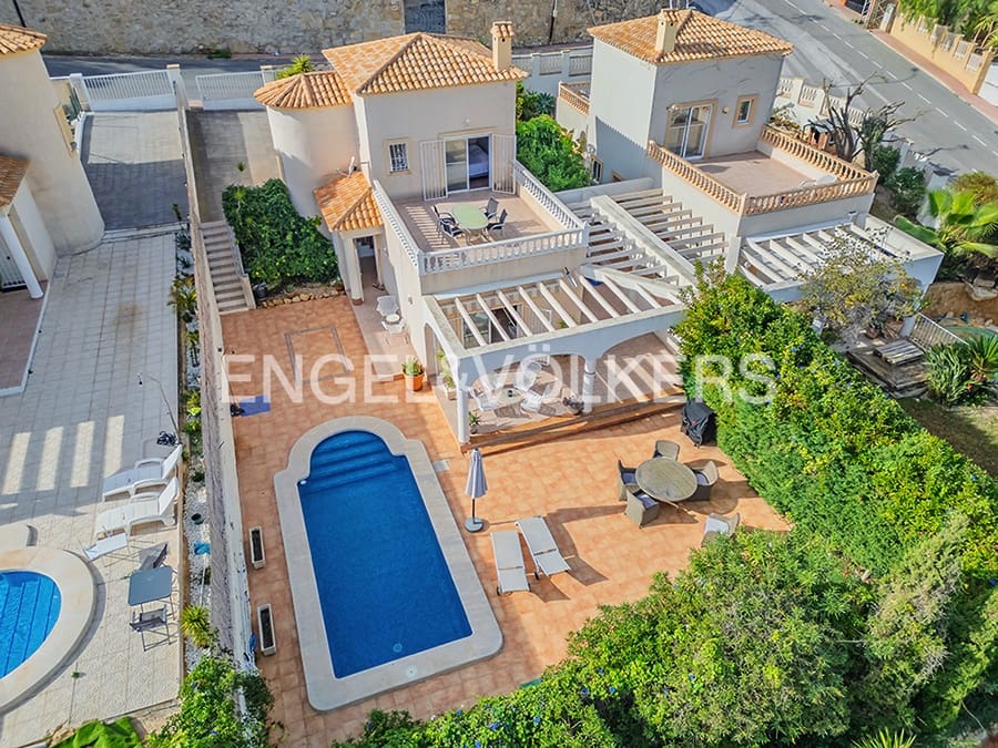 3 camera da letto Villa in vendita in El Campello con piscina garage - 569.000 € (Rif: 9383736)