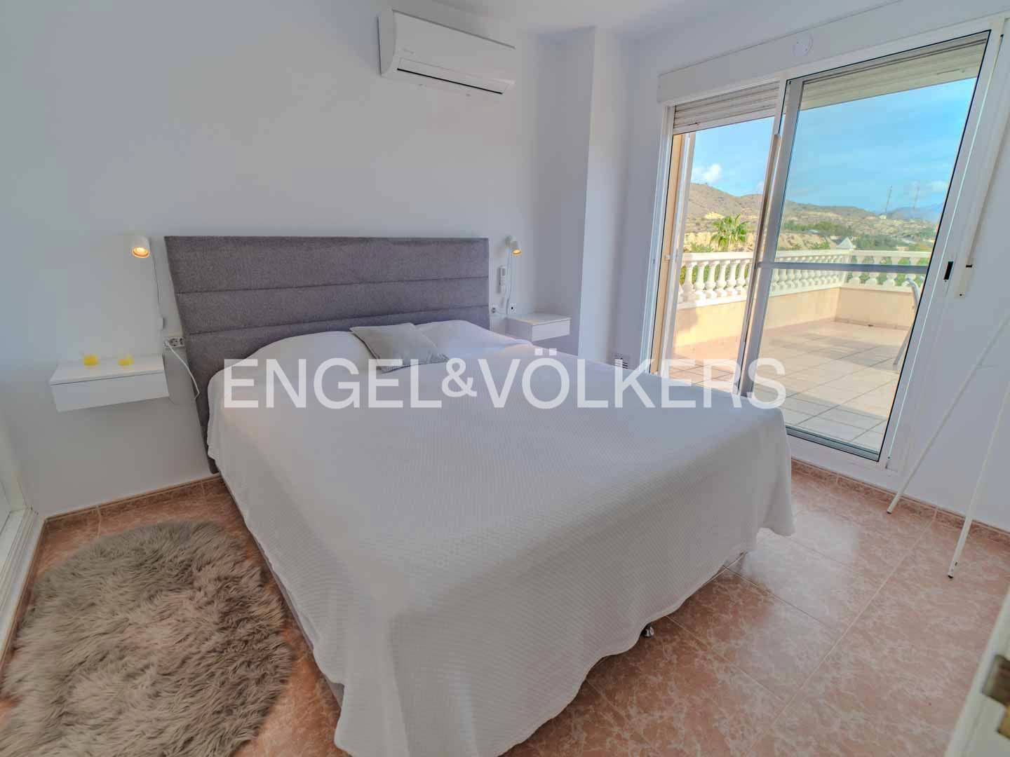 3 camera da letto Villa in vendita in El Campello con piscina garage - 569.000 € (Rif: 9383736)