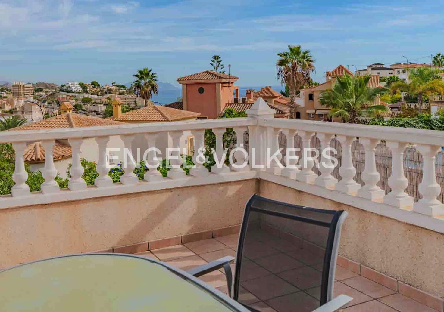 3 camera da letto Villa in vendita in El Campello con piscina garage - 569.000 € (Rif: 9383736)