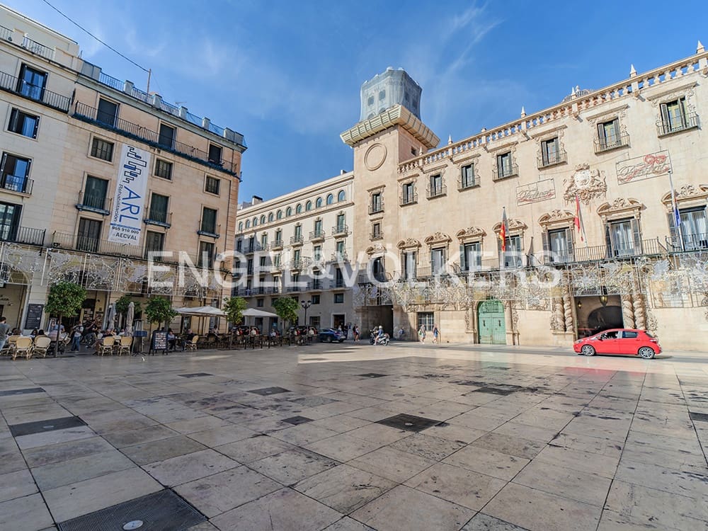 1 soveværelse Penthouse til salg i Alicante by - € 335.000 (Ref: 9383959)