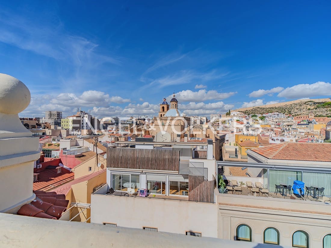 1 soveværelse Penthouse til salg i Alicante by - € 335.000 (Ref: 9383959)