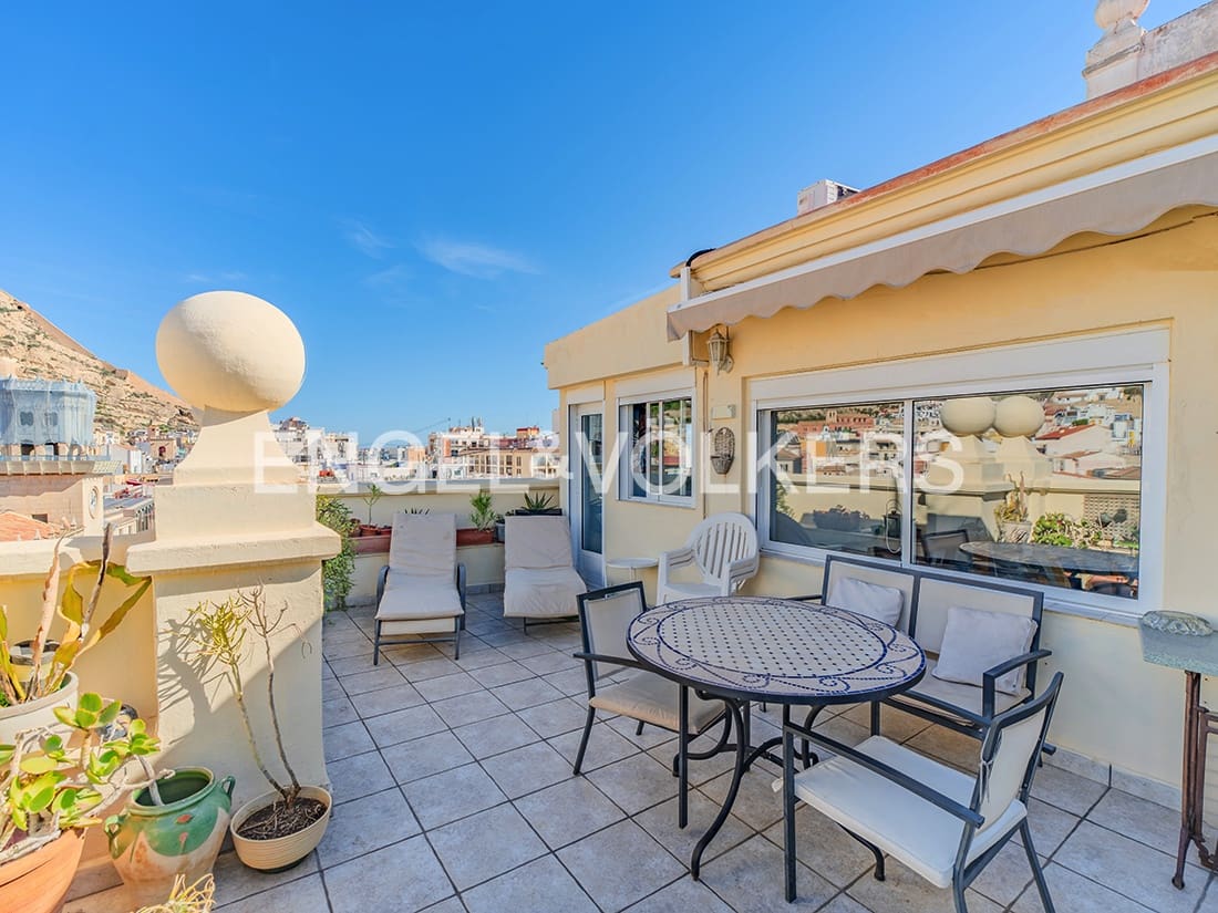 1 soveværelse Penthouse til salg i Alicante by - € 335.000 (Ref: 9383959)