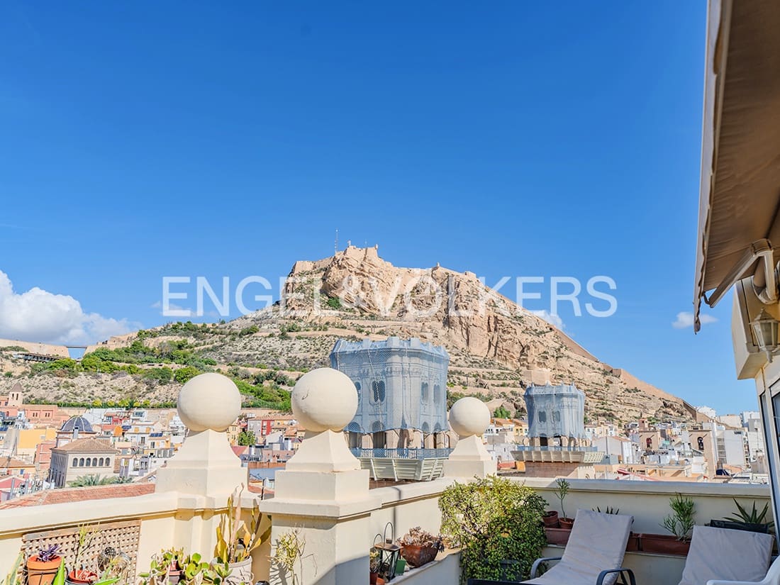 1 soveværelse Penthouse til salg i Alicante by - € 335.000 (Ref: 9383959)
