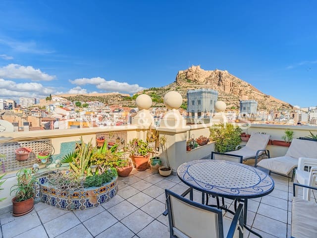 1 makuuhuone Kattohuoneisto myytävänä paikassa Casco Antiguo - Sant Cruz - Ayuntamiento, Alicante kaupunki - 335 000 € (Ref: 9383959)