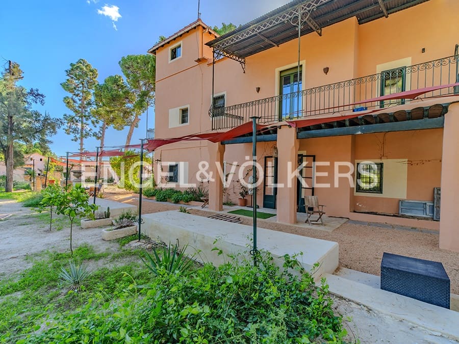 7 soverom Villa til salgs i Villafranqueza med garasje - € 950 000 (Ref: 9383963)