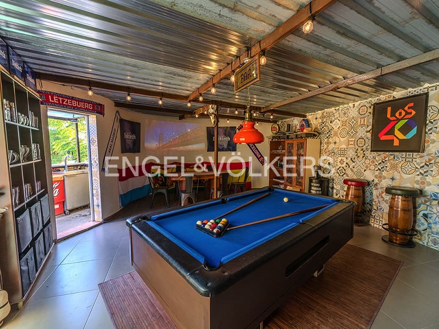 Chalet de 5 habitaciones en Muchamiel / Mutxamel en venta con piscina garaje - 760.000 € (Ref: 9396542)