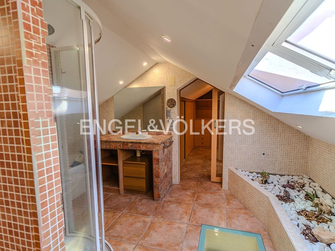 Chalet de 5 habitaciones en Muchamiel / Mutxamel en venta con piscina garaje - 760.000 € (Ref: 9396542)