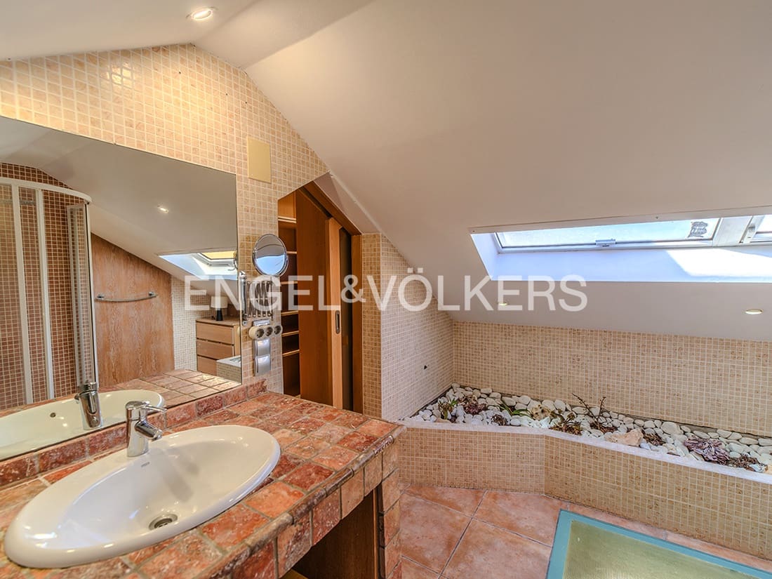 Chalet de 5 habitaciones en Muchamiel / Mutxamel en venta con piscina garaje - 760.000 € (Ref: 9396542)