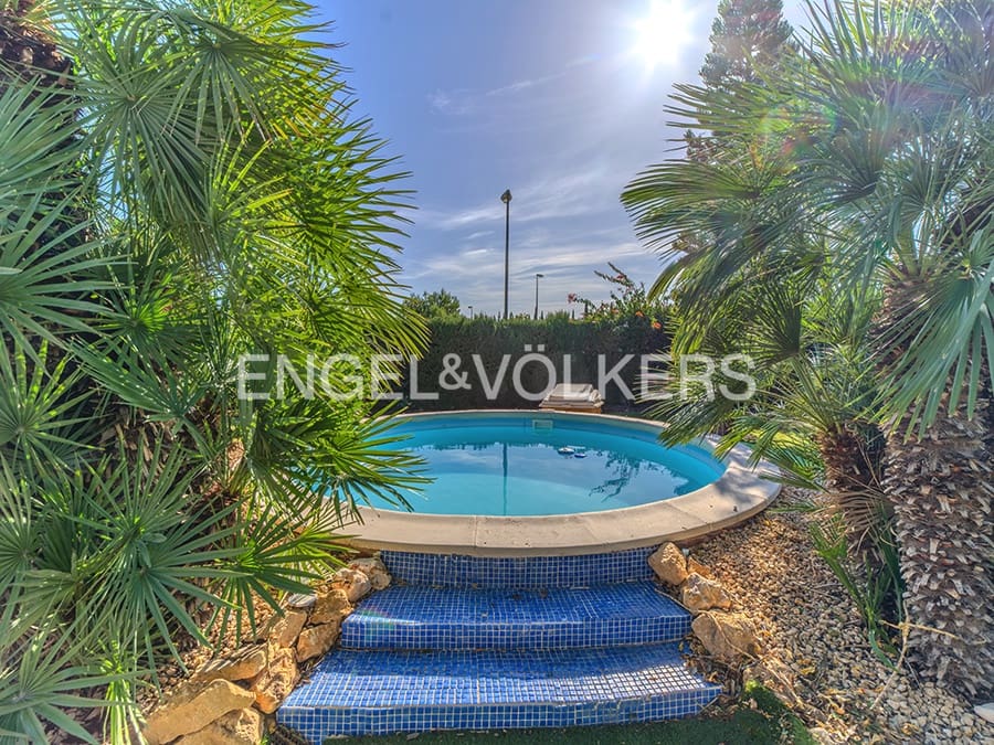 Chalet de 5 habitaciones en Muchamiel / Mutxamel en venta con piscina garaje - 760.000 € (Ref: 9396542)