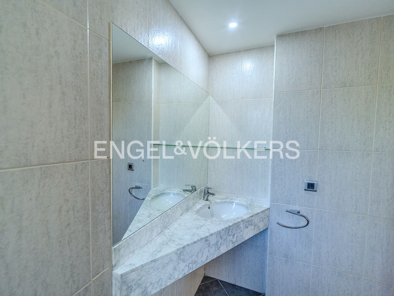 Chalet de 5 habitaciones en Muchamiel / Mutxamel en venta con piscina garaje - 760.000 € (Ref: 9396542)