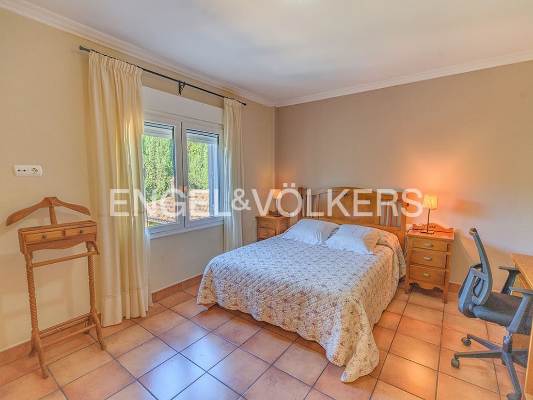 Chalet de 6 habitaciones en Muchamiel / Mutxamel en venta con piscina garaje - 635.000 € (Ref: 9414799)