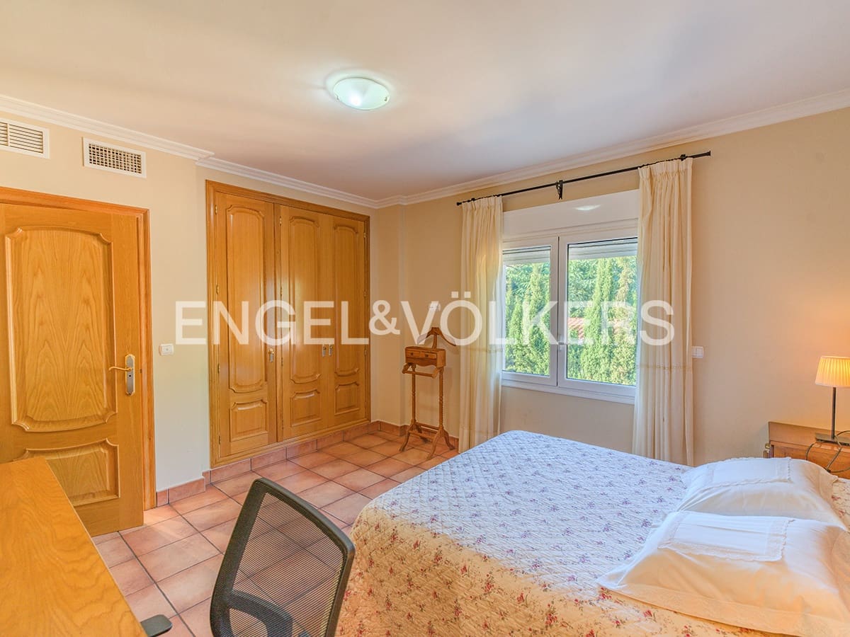 Chalet de 6 habitaciones en Muchamiel / Mutxamel en venta con piscina garaje - 635.000 € (Ref: 9414799)