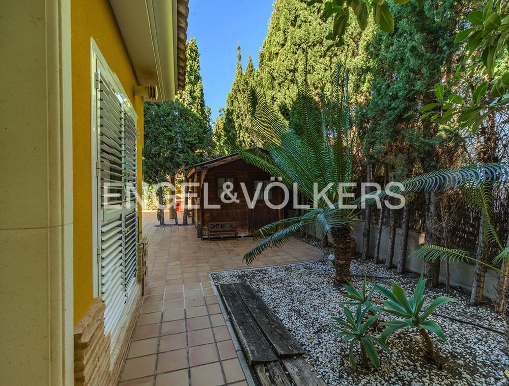 Chalet de 6 habitaciones en Muchamiel / Mutxamel en venta con piscina garaje - 635.000 € (Ref: 9414799)