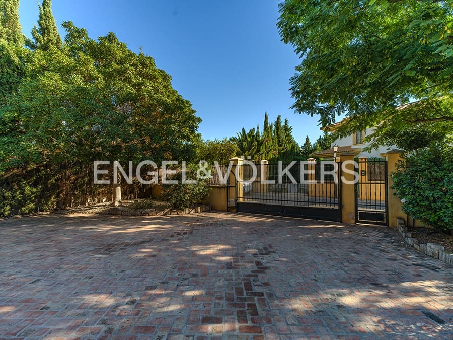 Chalet de 6 habitaciones en Muchamiel / Mutxamel en venta con piscina garaje - 635.000 € (Ref: 9414799)