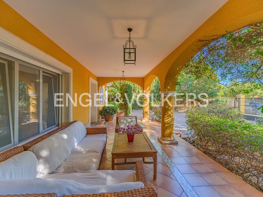 Chalet de 6 habitaciones en Muchamiel / Mutxamel en venta con piscina garaje - 635.000 € (Ref: 9414799)