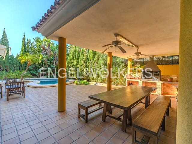 6 bedroom Villa for sale in Muchamiel / Mutxamel with pool garage - € 635,000 (Ref: 9414799)